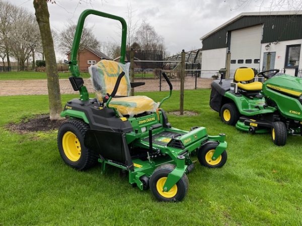 John Deere Z545R (zero turn) - Afbeelding 5