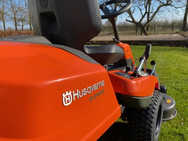 Husqvarna R214TC met 103 cm maaidek - Afbeelding 10